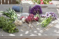 Onion bouquet with sage and oregano