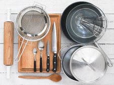 Kitchen utensils for making steamed dumplings
