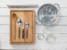 Kitchen utensils for making a vegetable relish