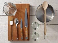 Kitchen utensils for making baked eggs with vegetables