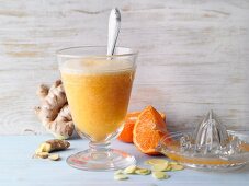 Mandarin smoothie with ginger