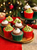 Christmas Tree And Christmas Pudding Cupcakes