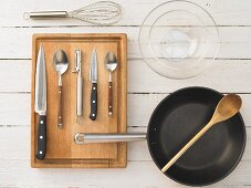 Kitchen utensils for making a salad