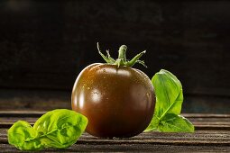 Kumato tomato and basil