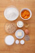 Ingredients for mandarin muffins topped with brittle