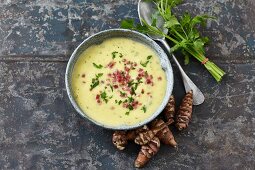 Creamy Jerusalem artichoke soup