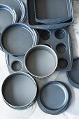 Baking tins for cakes and muffins