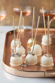 Cake pops with white chocolate