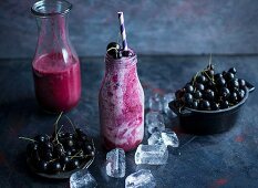 Blackcurrant smoothie with ice cubes, 