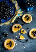 Blackcurrant tartlets with jelly glaze