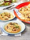 Spelt pizza with mushrooms and cheese