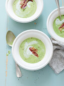 Pea soup with bacon foam