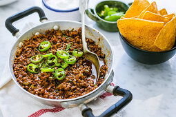 Mexican beef chili with tortilla chips