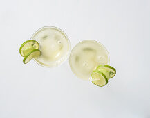 Limetten-Cocktail mit Gurke