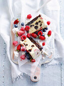 Ice-Cream Cake with berries