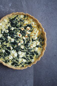 Griechische Spinat-Mandel-Tarte mit Feta