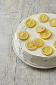 A lemon oil-sponge cake