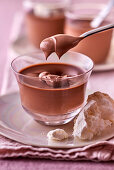Chocolate cream with meringue