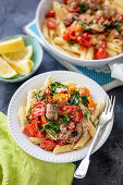 Pasta with tuna and cherry tomatoes