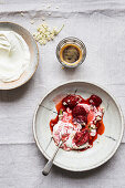 Greek yoghurt with baked strawberry