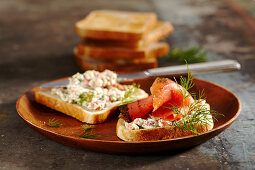 Hearty smoked salmon toast with dill