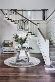 Classic entrance hall with coffered walls in a villa