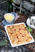 Apfel-Himbeer-Kuchen mit Feigenblattcreme