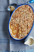 Toffee apple crumble