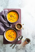 Kürbis-Speck-Suppe mit Ahornsirup
