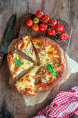 Rustic pizzeta with vegetable sauce