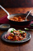 Chicken Tikka Masala (würziges Hähnchencurry, Indien)