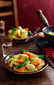 Chicken curry with carrots and broccoli (China)