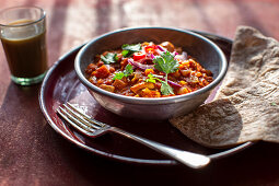 Indian chicken curry with chapati