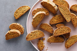 Spiced cantuccini