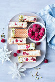 Ice cream sandwiches with raspberries and pistachios (for Christmas)