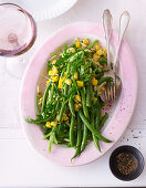 Bean salad with orzo pasta and peppers