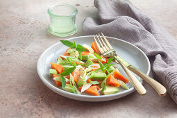 Papaya-Avocado-Salat mit Limettenvinaigrette