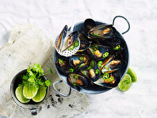 Steamed Thai-style mussels