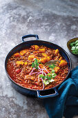 In-a-hurry weeknight curry with mince meat and potatoes