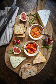 Rosehip chutney with cheese and bread