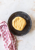 Preparing a tart: Shortcrust pastry in a baking tin