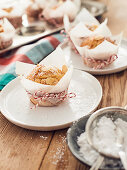 Apfelmuffins mit Mandelblättchen