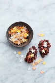 Edible paper stars as sprinkling decorations