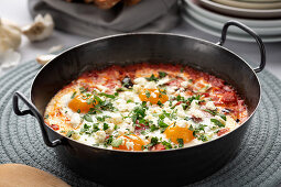 Shakshouka (pochierte Eier in Tomatensauce)