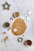 Prepare star-shaped spice cookies