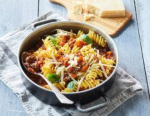 Pasta with minced meat ragout