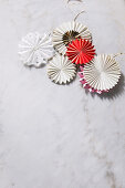 DIY paper rosettes