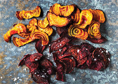 Beetroot and yellow beetroot chips