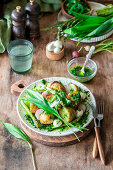 Asparagus potato salad with wild garlic pesto