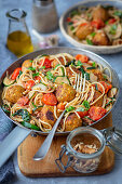 Carrot no-meat balls with pasta and vegetables